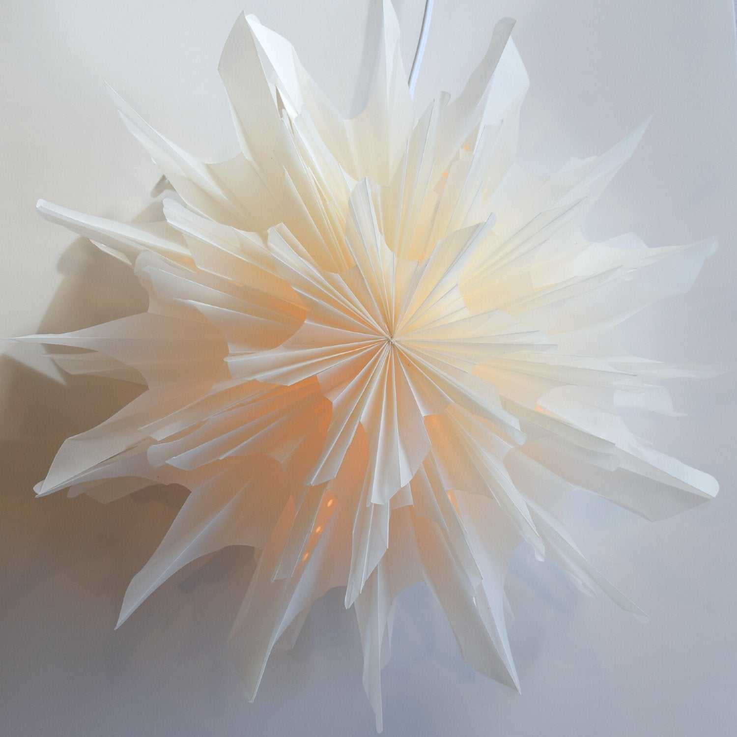 16" White Icicle Snowflake Star Lantern Pizzelle Design - Great With or Without Lights - Ideal for Holiday and Snowflake Decorations, Weddings, Parties, and Home Decor