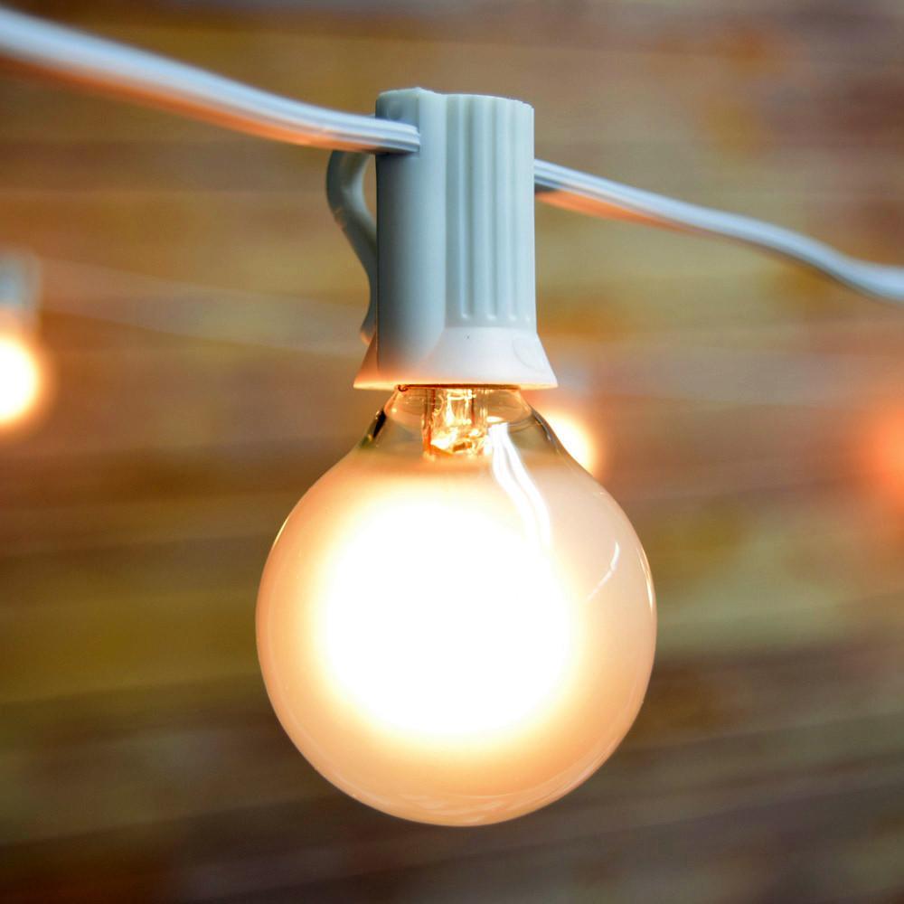 https://www.asianimportstore.com/cdn/shop/collections/25-socket-white-globe-string-light-w-frosted-bulbs-120_cbba9cfe-e13b-40ee-b4f2-c98a2c4d861a_1600x.jpg?v=1596138962