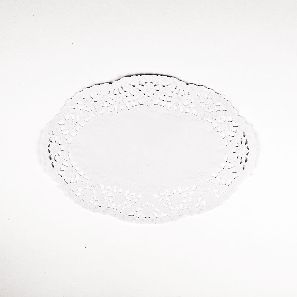 9" Oval White Lace Paper Doilies Disposable Party Table Decor (50-PACK) - PaperLanternStore.com - Paper Lanterns, Decor, Party Lights & More