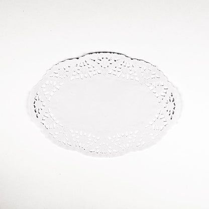9" Oval White Lace Paper Doilies Disposable Party Table Decor (50-PACK) - PaperLanternStore.com - Paper Lanterns, Decor, Party Lights & More