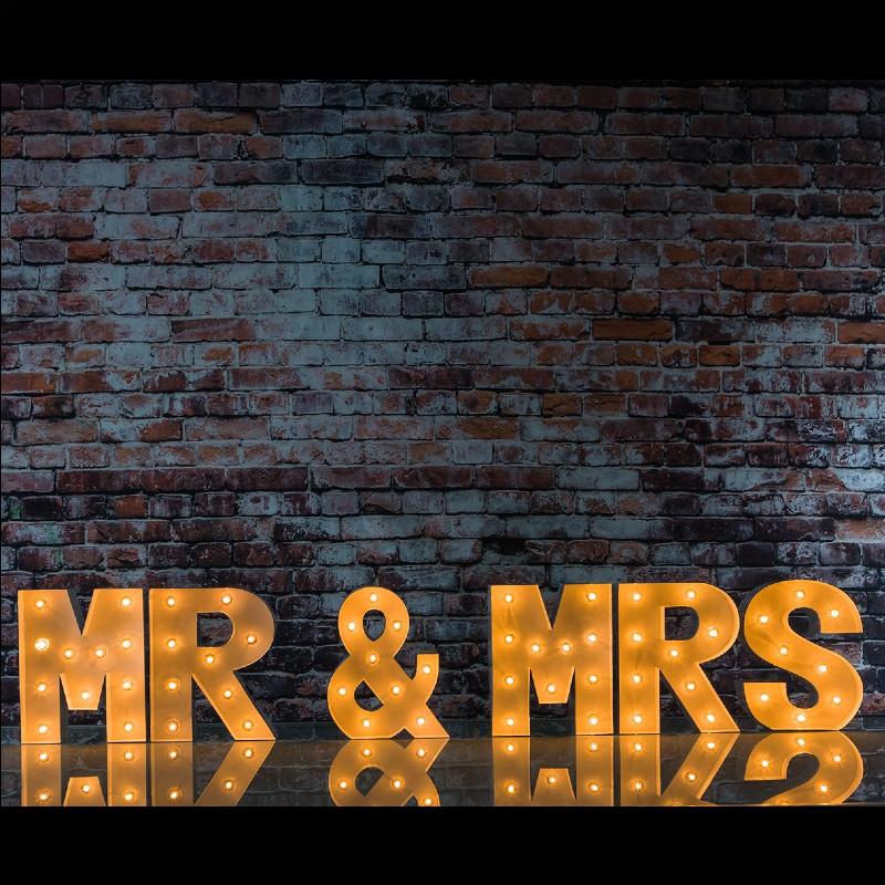  White Marquee Light 'MR & MRS' LED Metal Sign (8 Inch, Battery Operated w/ Timer) - AsianImportStore.com - B2B Wholesale Lighting and Decor