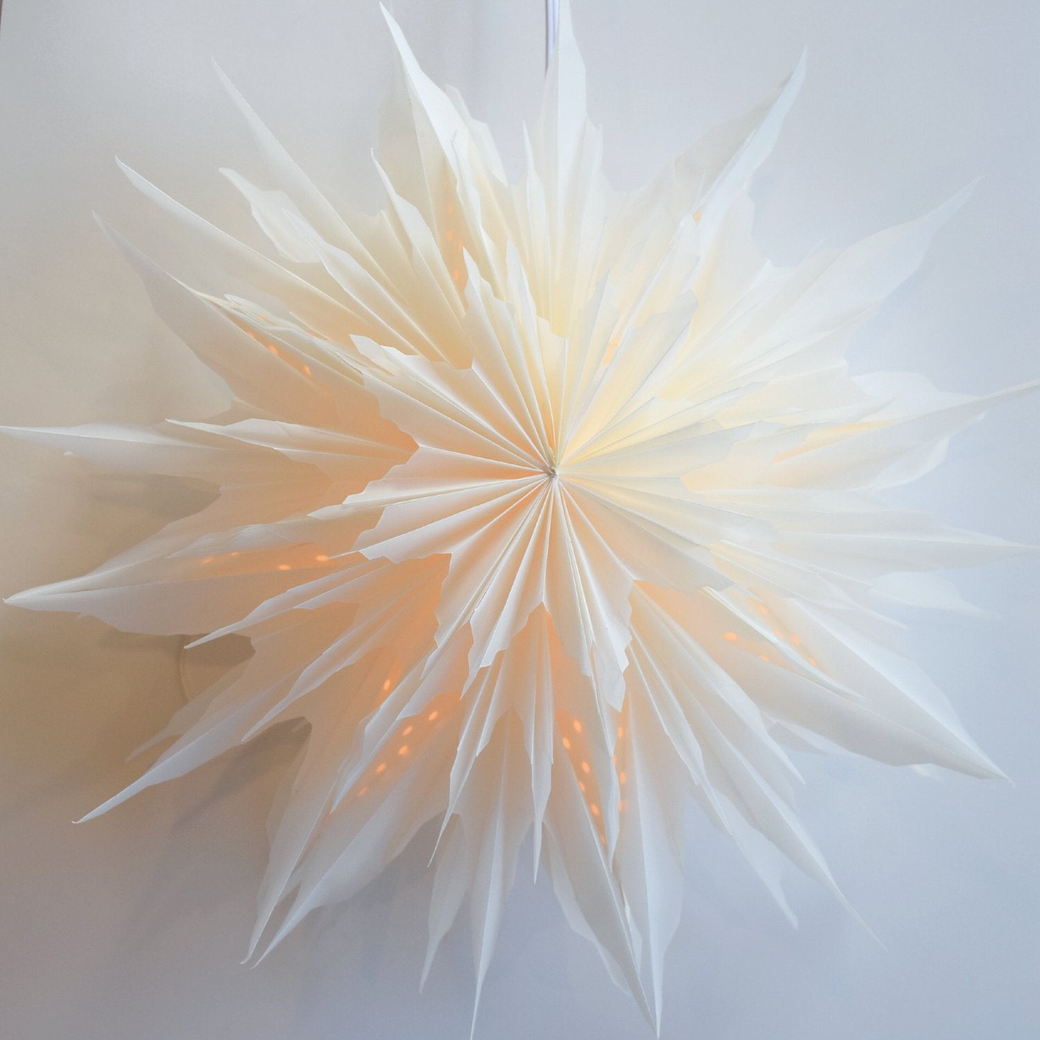 32" White Snowdrift Snowflake Star Lantern Pizzelle Design - Great With or Without Lights - Ideal for Holiday and Snowflake Decorations, Weddings, Parties, and Home Decor