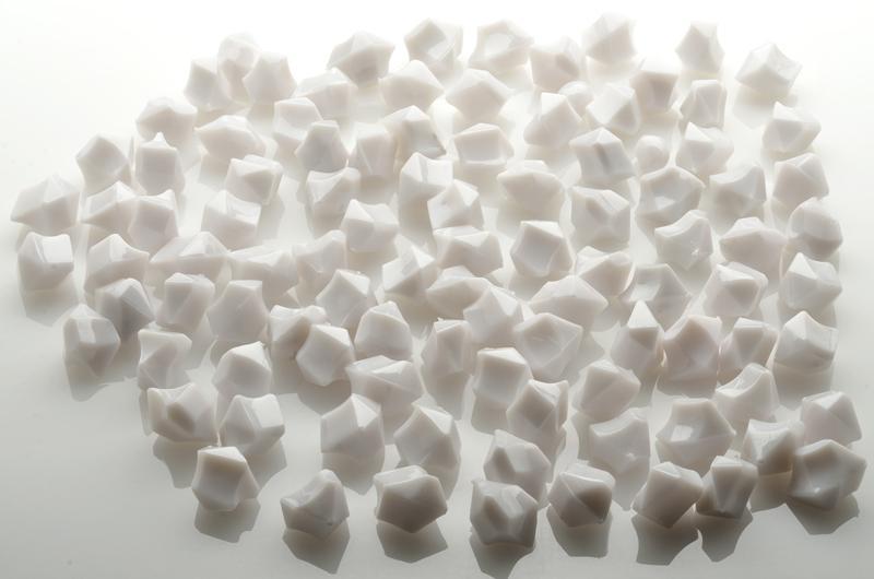 (Discontinued) (46 PACK) White Gemstones Acrylic Crystal Wedding Table Scatter Confetti Vase Filler (3/4 lb Bag)