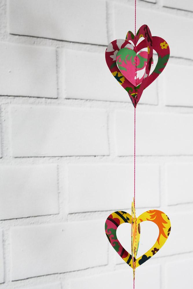 (Discontinued) (20 PACK) Multi-Patterned 3D Spinning Heart Hanging Vertical Garland (3.3 Feet)