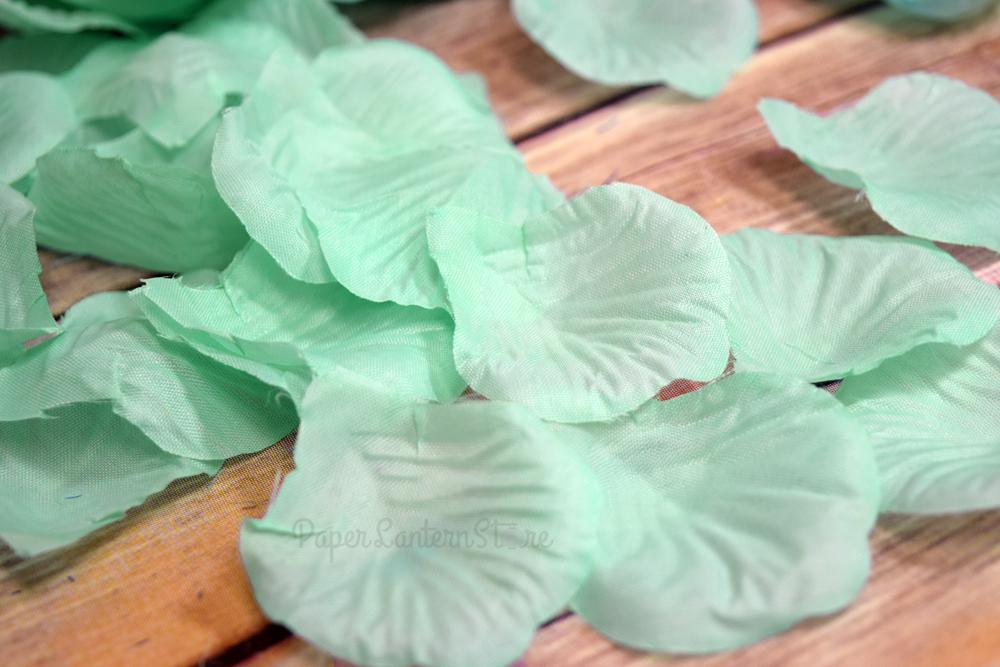 Cool Mint Green Silk Rose Petals Confetti for Weddings in Bulk (100 PACK) - AsianImportStore.com - B2B Wholesale Lighting and Décor