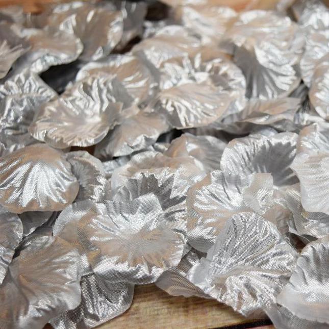 Silver Silk Rose Petals Confetti for Weddings in Bulk (100 PACK) - AsianImportStore.com - B2B Wholesale Lighting and Décor